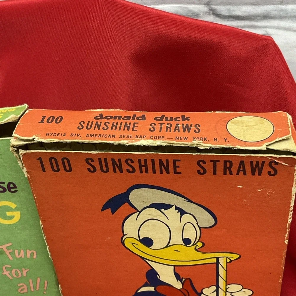 100 Boxed 50 Vintage Plastic Drinking Sunshine Straws Donald Duck & Mother Goose